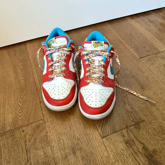 Nike Dunk Low x LeBron James Fruity Pebbles Shoes Size 9 Red And White Sneakers
